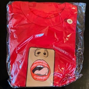 Brooklyn projects x superradical love me tee.